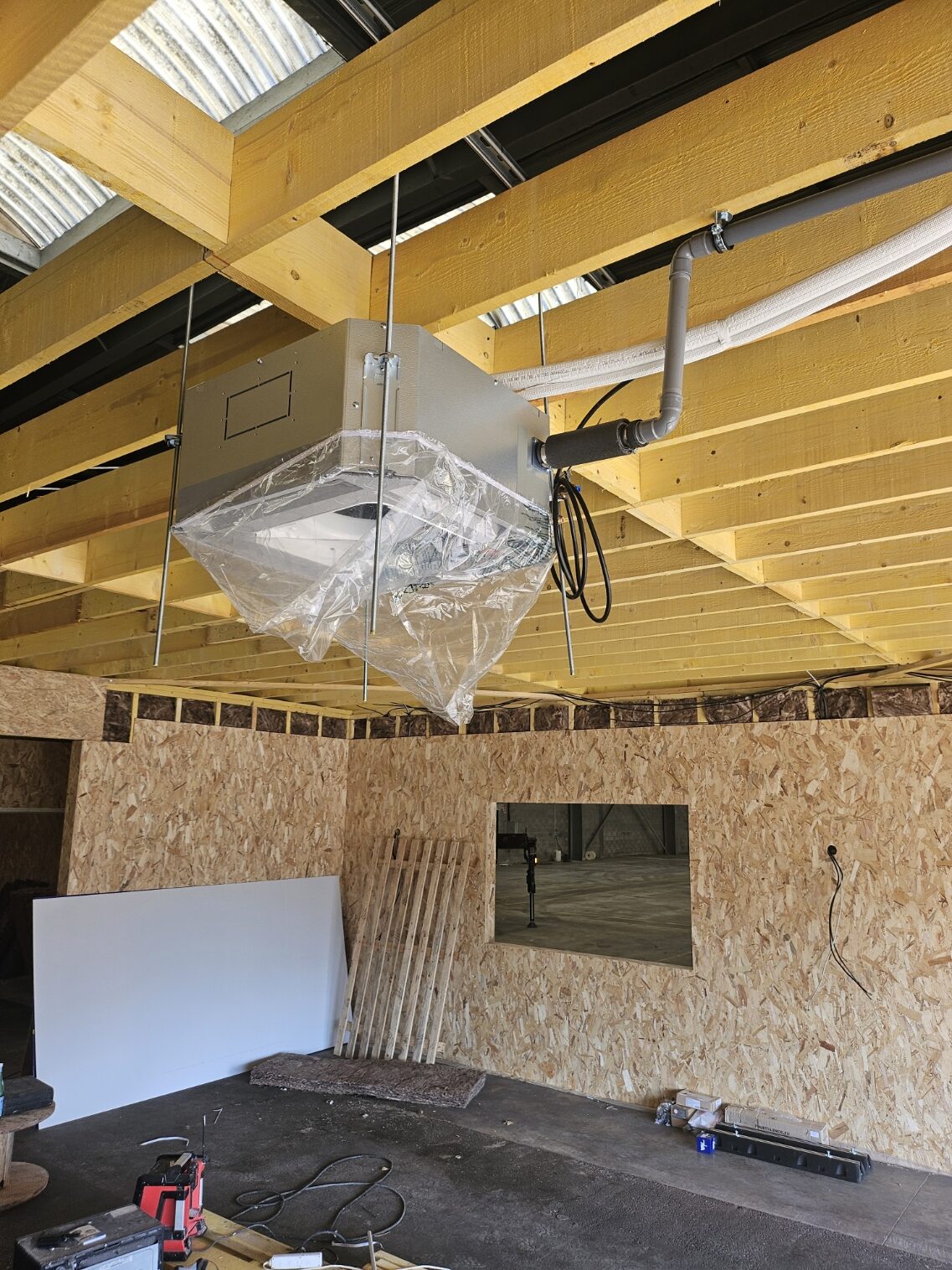 Installation d’un système TWIN LG dans un club house sportif à Calais : chauffage et rafraîchissement haute performance